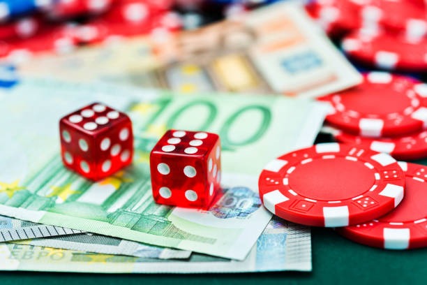 Super Sic Bo live table with three dice and betting grid on kumbang